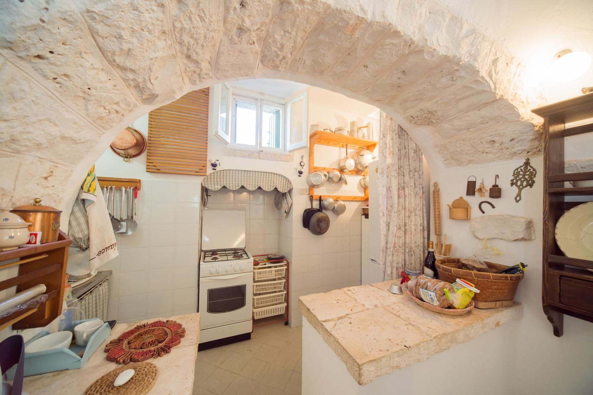 Trulli Girasoli E Viole Cocolicchio Bilik gambar